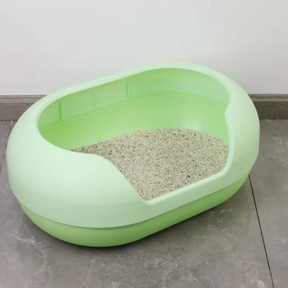 Oval Shaped Semi-enclosed Cat Litter Box, With Raised Fence 