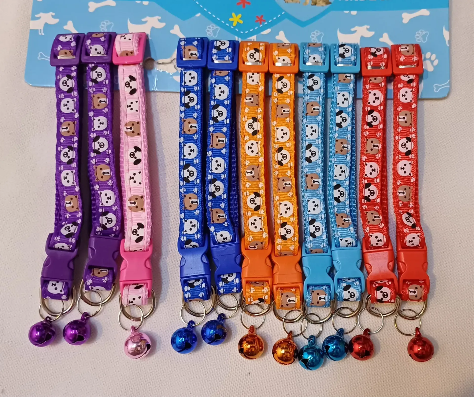 one Polyester Cat Collars With Bell (Random Color) 